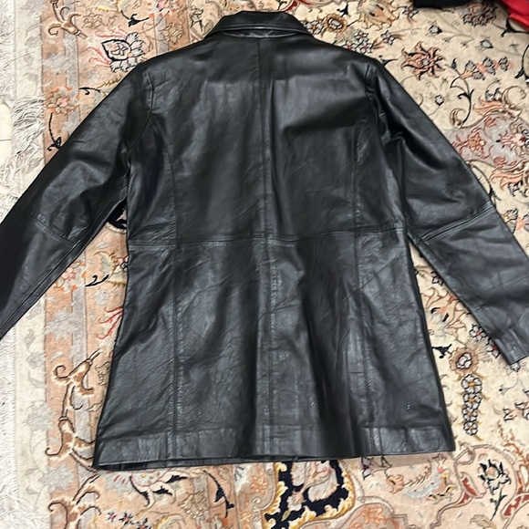 Leather jacket - Picture 3 of 3